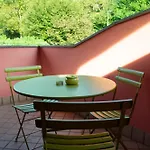 Casa Di Nina Гостевой дом Оледжо-Кастелло