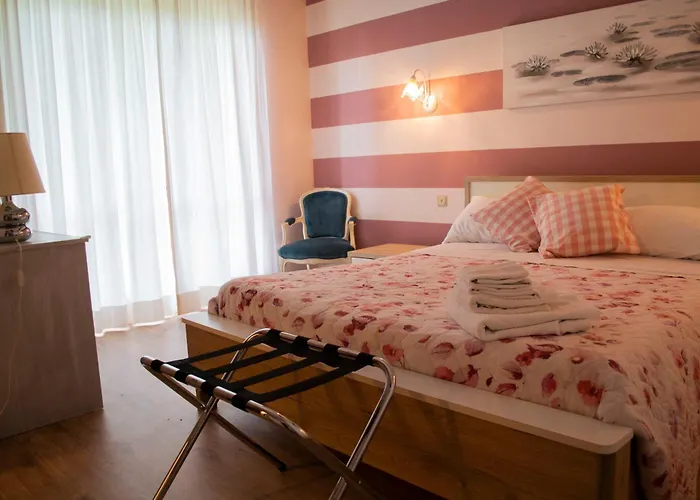 Πανσιόν Casa Di Nina 3*