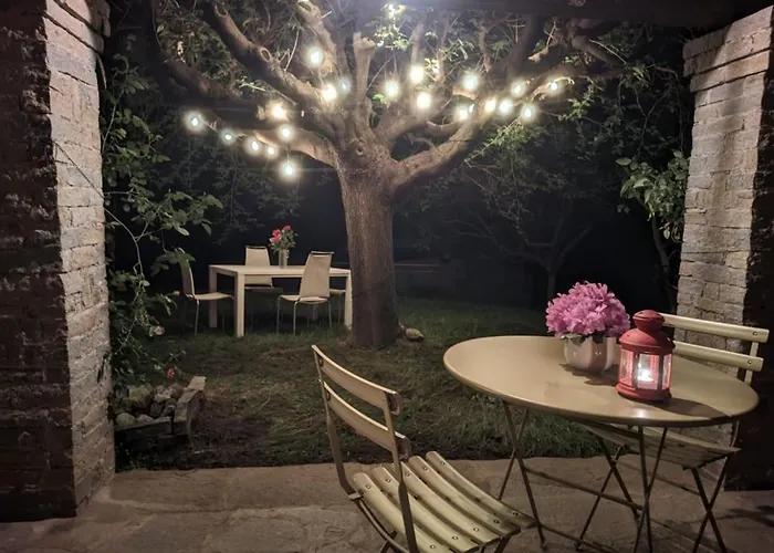 Casa Di Nina Gæstehus Oleggio Castello